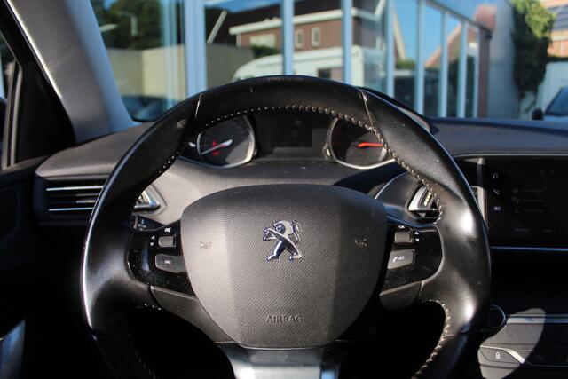 Peugeot 308 1.2 PureTech Blue Lease Premium//Pano//Camera//Trekhaak!!