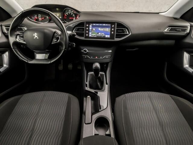 Peugeot 308 1.2 PureTech Sport (PANORAMADAK, GROOT NAVI, GETINT GLAS, PARKEERSENSOREN, SPORTSTOELEN, LM VELGEN, CRUISE, NIEUWSTAAT)