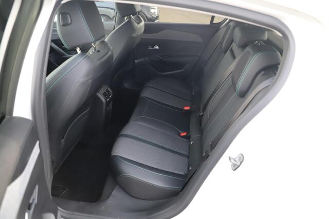 Peugeot 308 1.2 PureTech Allure Pack Business 131PK Half Leder Virtual Cockpit AGR Stoelen 17 inch Navigatie Achteruitrijcamera Carplay Android