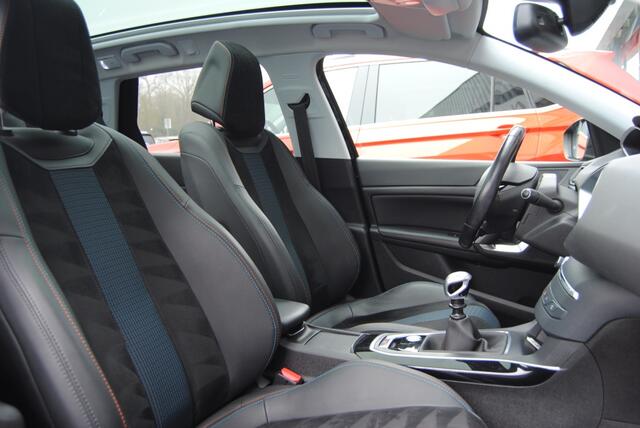 Peugeot 308 SW 1.2 PureTech TechEd.| Apple Carplay | Camera | Pano