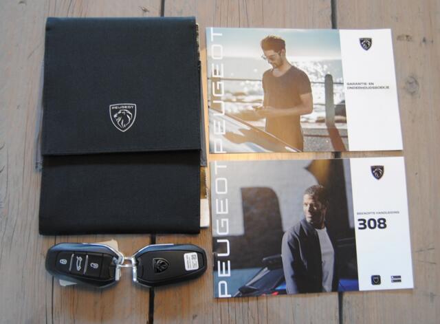 Peugeot 308 SW 1.2 PT All. Pack Bns | Adaptive Cruise| Trekhaak | Stoelverwarmi