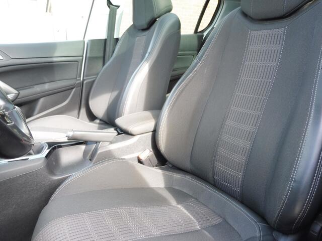 Peugeot 308 1.2 PureTech Blue Lease Executive Trekhaak | Pano | LMV | LED | Navi | Cruise