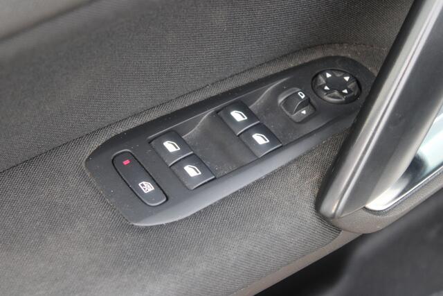 Peugeot 308 SW 1.2 PureTech Active//Navi//Carplay//Trekhaak!!