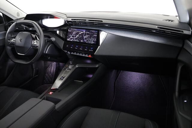 Peugeot 308 1.2 131 pK PureTech Allure / LED / Navi / CarPlay / ACC / CAM / AUT