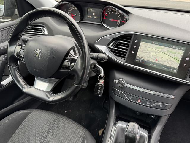 Peugeot 308 SW 1.2 PT 110pk Executive, Navi | Trekhaak