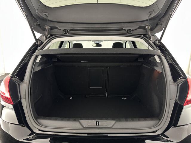 Peugeot 308 1.5 BlueHDi Blue Lease Premium *PANO | NAVI-FULLMAP | CAMERA | SPORT-SEATS | DAB | PRIVACY-GLASS | ECC | PDC | CRUISE | 16''ALU | TOWBAR*