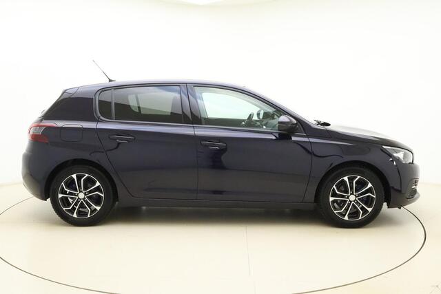 Peugeot 308 1.2 PureTech Blue Lease Executive | Trekhaak | Navigatie | Cruise control | Apple carplay/Android auto | Lichtmetalen velgen | Automatische Airco |