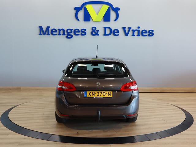 Peugeot 308 SW 1.2 PureTech Blue Lease Premium Airco ECC | Trekhaak | Parkeer Sensoren | Navigatie | Cruise Control | Isofix | NAP | Apple Carplay