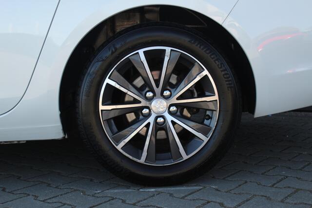 Peugeot 308 SW 1.2 PureTech Blue Lease | Incl. 12 maanden garantie | Nieuwe distributie | Navigatie | Bluetooth | Cruise control | Climate control | Airco |