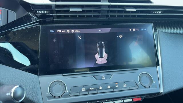 Peugeot 308 1.2 PureTech Active Pack Business DRIEM VV / FULL LED / CARPLAY / NAVI / CLIMA / PDC / BLUETOOTH / CRUISE / DAB+ / NL-AUTO