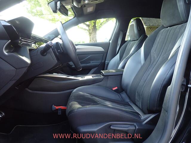 Peugeot 308 1.2 PureTech GT / CARPLAY / CAMERA / ACC / KEYLESS