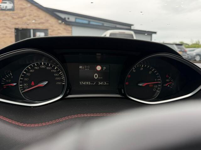 Peugeot 308 1.5 BLUEHDI BLUE LEASE GT-LINE, PANO, TREKHAAK, CARPLAY