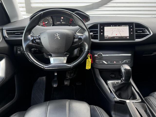 Peugeot 308 SW 1.2 PureTech Blue Lease Executive 2e Eigenaar|Navi|Clima|Cruise|Pano|Trekhaak|Carplay|PDC V+A|D-riem vv in2024|N.A.P|APK tot 04-2027