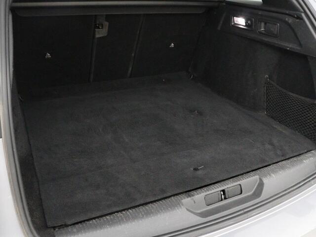 Peugeot 308 1.6 HYbrid 180 Allure Pack Business | Trekhaak | Camera | Carplay | Half leder | Adaptive cruise | Keyless | Parkeerhulp | Full LED | PHEV | Plug In