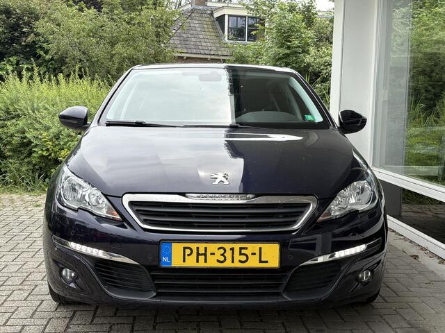 Peugeot 308 1.2T 110pk Blue Lease Executive | Dealeronderhouden | Panoramadak | Trekhaak | Climate Control | Parkeersensoren | Nette auto