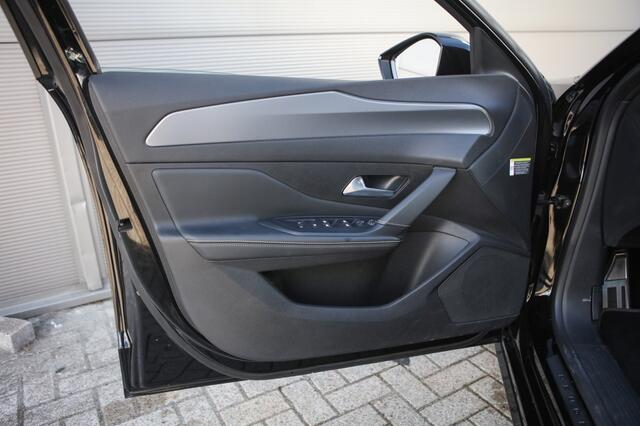 Peugeot 308 SW Hybrid 225 GT