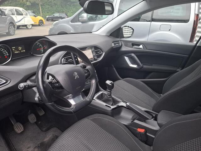 Peugeot 308 SW 110 Blue Lease Active Pano/Nav/Cam
