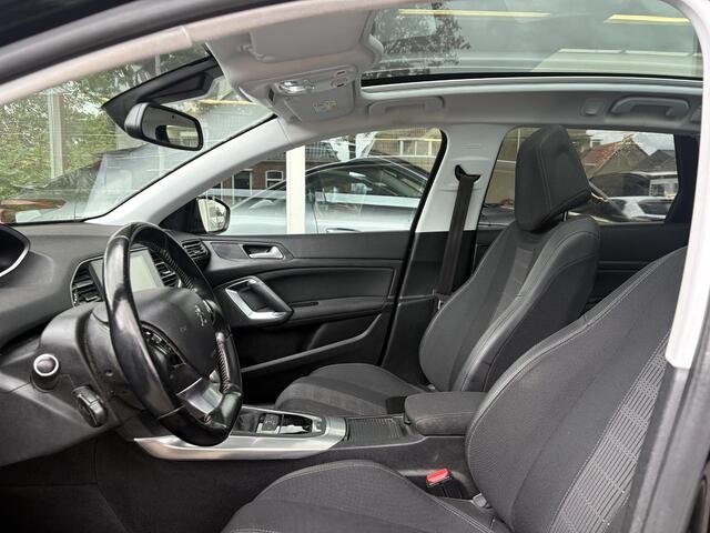Peugeot 308 SW 1.2T 130pk Automaat Allure | Trekhaak | Dealeronderhouden | Panoramadak | Apple Carplay/Android Auto | Parkeersensoren