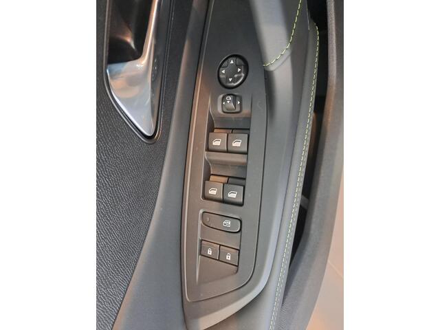 Peugeot 308 1.2 Hybrid 145 e-DCS6 GT