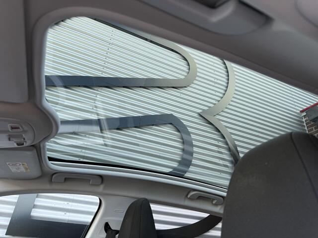 Peugeot 308 1.2 PureTech Blue Lease Executive 2e Eigenaar|Navi|Pano|Carplay|Clima|Cruise|PDC|Trekhaak|D-riem vv in 2026|N.A.P|Nieuwe APK bij Aflevering