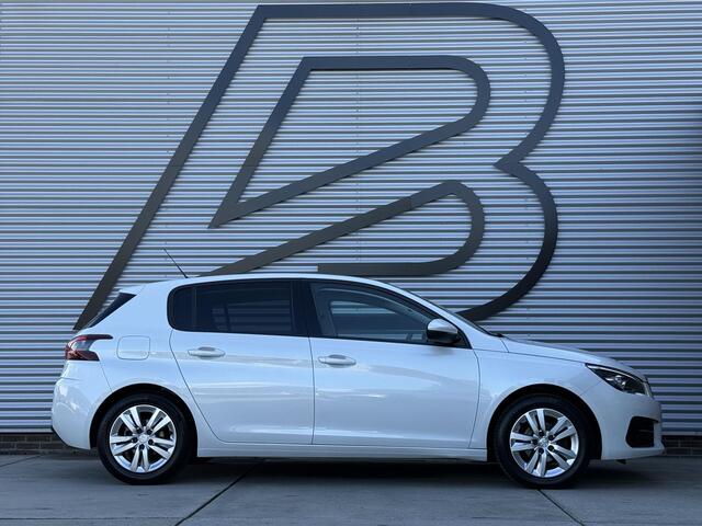Peugeot 308 1.2 PureTech Blue Lease Executive 2e Eigenaar|Navi|Pano|Carplay|Clima|Cruise|PDC|Trekhaak|D-riem vv in 2026|N.A.P|Nieuwe APK bij Aflevering