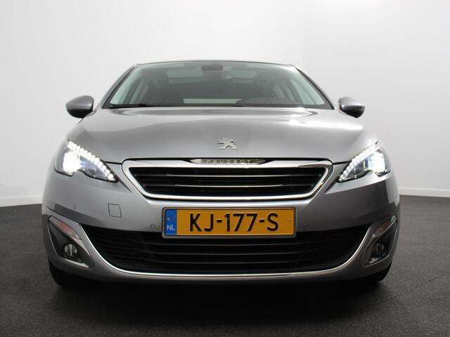 Peugeot 308 1.2 PureTech Blue Lease Premium Lees opmerkingen! Handel/Export ! Panorama dak Trekhaak Camera Navigatie Climate Control Cruise Control Lichtmetalen Velgen