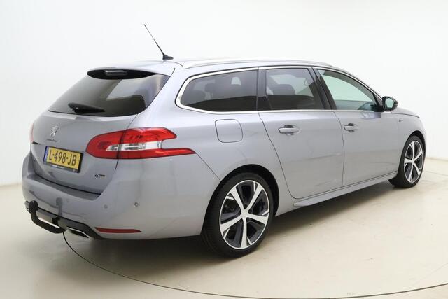 Peugeot 308 SW 1.2T Blue Lease GT | Panorama dak | 18'' Lichtmetalen velgen | Full LED | Trekhaak | Alcantara bekleding | Digitale Cockpit | Apple Carplay & Android Auto | Keyless Entry & Start | Camera | Climate Control | Navigatie | VOL!