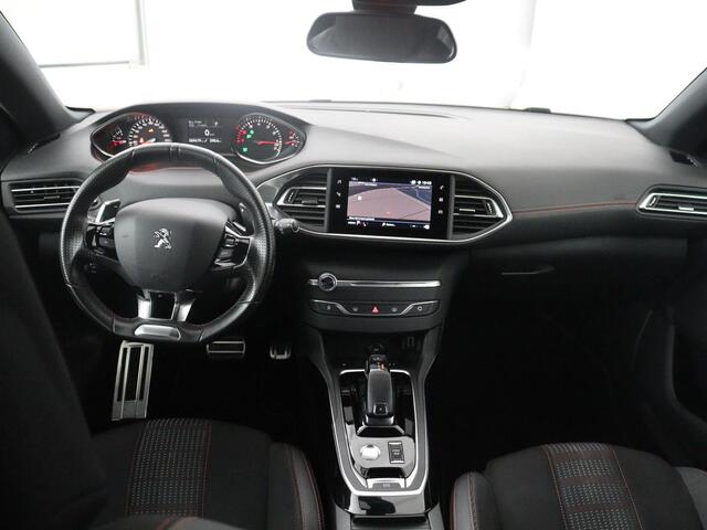 Peugeot 308 SW 1.2 PureTech GT-line | Half leder | Cruise control | Carplay | Navigatie | Camera | Park assist | Climate control | 17" velgen