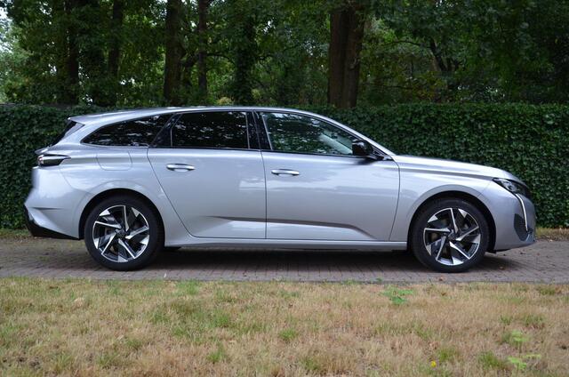Peugeot 308 SW 1.2 Hybrid 136 e-DCS6 Allure Automaat/Navi/Pdc/Ecc/Achteruitrijcamera/Apple Carplay/Android Auto/Volledig digitaal instrumentenpaneel/Trekhaak/17-Inch Lmv