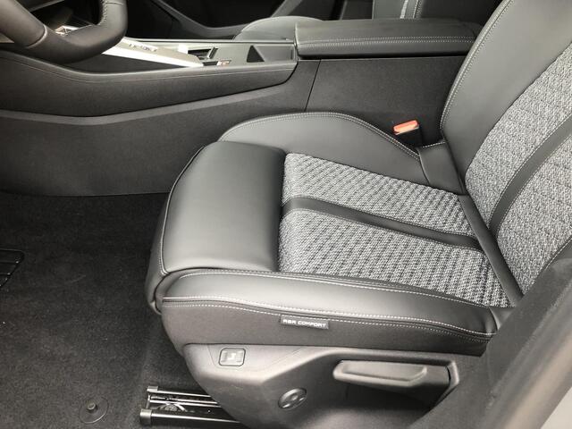 Peugeot 308 SW 1.6 Plug-in Hybrid 195 Allure 195pk | Rondom Camera | Stoel - Stuurverwarming | Trekhaak | Climate Control | Apple Carplay - Android Auto | Keyless Start