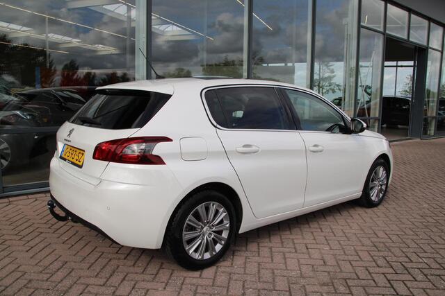 Peugeot 308 1.2 PureTech 130pk Allure Airco Navi Carplay Panoramadak 50.926km Nieuwstaat