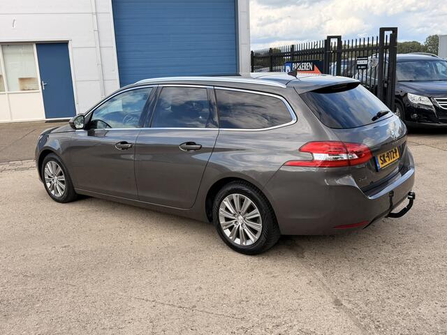 Peugeot 308 SW 1.5 BlueHDi EURO 6, Allure, AIRCO(CLIMA), CRUISE CONTROL, PARKEERSENSOTREN V+A, PANORAMADAK, GROOT NAVIGATIE MULTIMEDIASYSTEEM, 4X ELEK-RAMEN, TREKHAAK, CENT-VERGRENDELING, LM-VELGEN