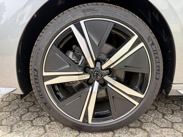 Peugeot 308 SW Hybrid 136 e-DCS6 GT Automaat / Adaptief Cruise Control / Apple Carplay Android Auto / Navigatie / 360 Graden Camera / Lichtmetalen Velgen 18" /