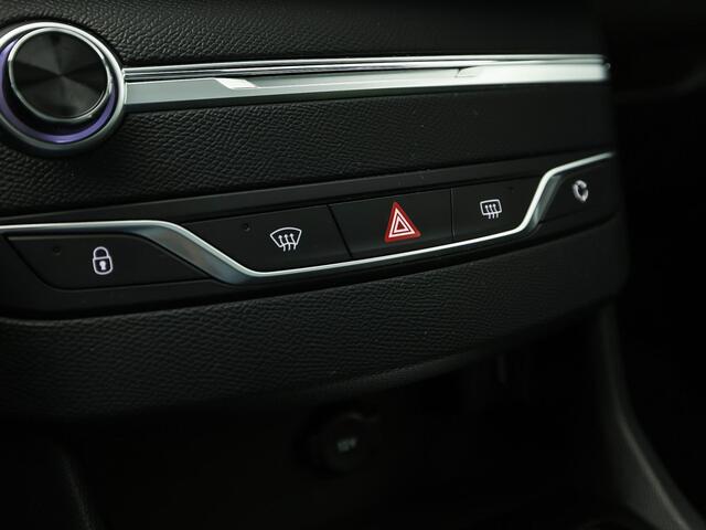 Peugeot 308 SW 1.2 PureTech Sport (PANORAMADAK, APPLE CARPLAY, GROOT NAVI, TREKHAAK, GETINT GLAS, SPORTSTOELEN, PARKEERSENSOREN, CRUISE, NIEUWSTAAT)
