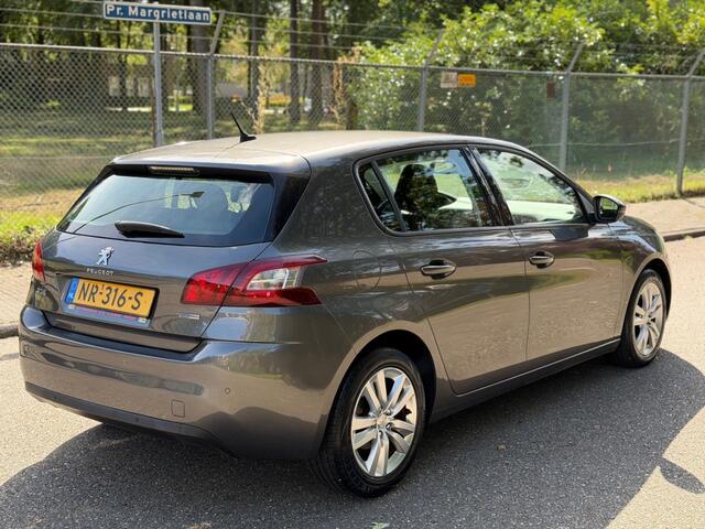 Peugeot 308 1.2 benzine - D riem is V.v - Navi - Airco - PDC !!!