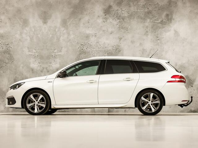 Peugeot 308 SW 1.2 PureTech GT-line Sport (GROOT NAVI, SPORTSTOELEN, PANORAMADAK, LM VELGEN, TREKHAAK, GETINT GLAS, NIEUWE APK, NIEUWSTAAT)