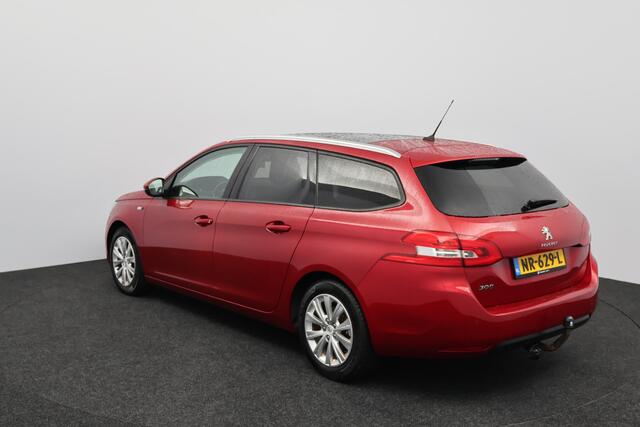 Peugeot 308 SW 1.2 PureTech Style/ D-Riem verv: 128.000 KM!/ DEALER ONDERHOUDEN!/ Trekhaak/ Panorama-Dak/ DAB+/ Extra getint glas/ PDC/ Navi/ Clima/ Cruise/ Bluetooth/ Multi. LEDER. Stuur/ Mistl./ Chroom/ Dakrails.