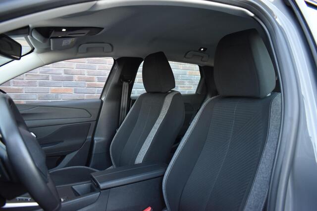 Peugeot 308 SW 1.2 PureTech Active Pack CARPLAY LMV TREKHAAK