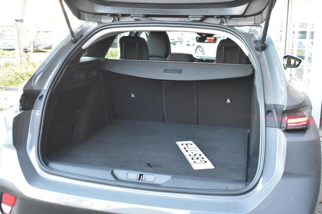 Peugeot 308 SW 1.2 PureTech Active Pack CARPLAY LMV TREKHAAK