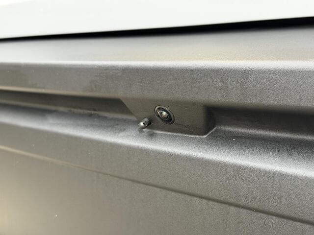 Peugeot 408 GT 1.2 Hybrid 136PK e-DCS6 Automaat Navigatie, Achteruitrijcamera, Keyless, Parkeersensoren, Stuurwielverwarming, Apple Carplay, Android Auto