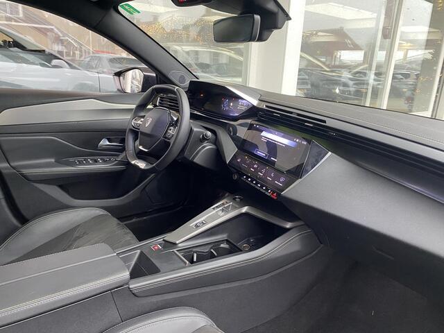Peugeot 408 1.6 HYbrid 225 EAT8 GT | Schuif-/kanteldak | Full LED | Focal Audio | 360gr Camera | Elektr. achterklep | Adaptieve Cruise Control |