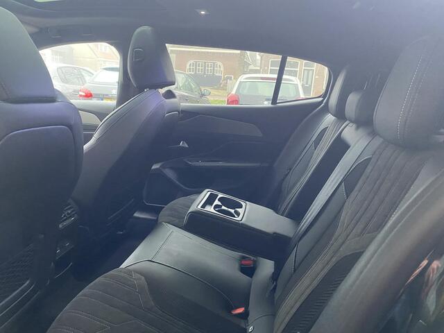 Peugeot 408 1.6 HYbrid GT 180 EAT8 | Schuif-/kanteldak | Full LED | 360gr Camera | Elektr. achterklep | Adaptieve Cruise Control |