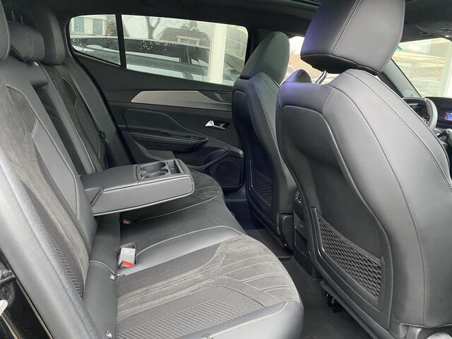 Peugeot 408 1.6 HYbrid GT 180 EAT8 | Schuif-/kanteldak | Full LED | 360gr Camera | Elektr. achterklep | Adaptieve Cruise Control |