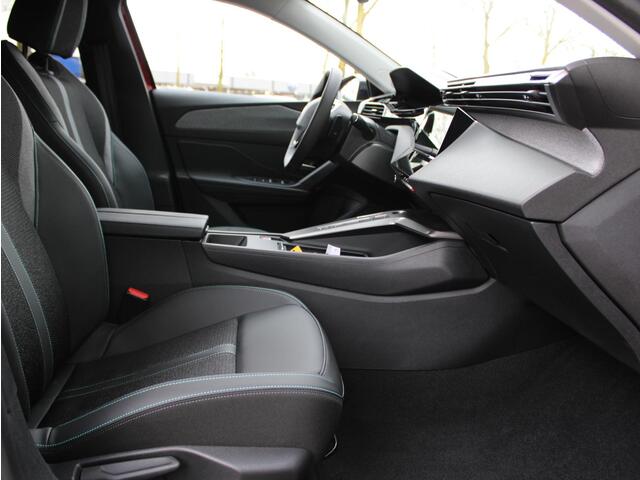 Peugeot 408 1.6 HYbrid 225 EAT8 Allure Avantage VOORRAAD KORTING