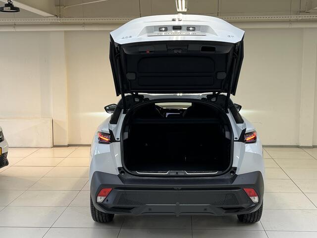 Peugeot 408 1.2 Hybrid 145 e-DCS6 GT Bekleding Alcantara/kunstleder, Panoramisch schuifdak, 360 Vision & Drive Assist Plus Pack, navigatie.