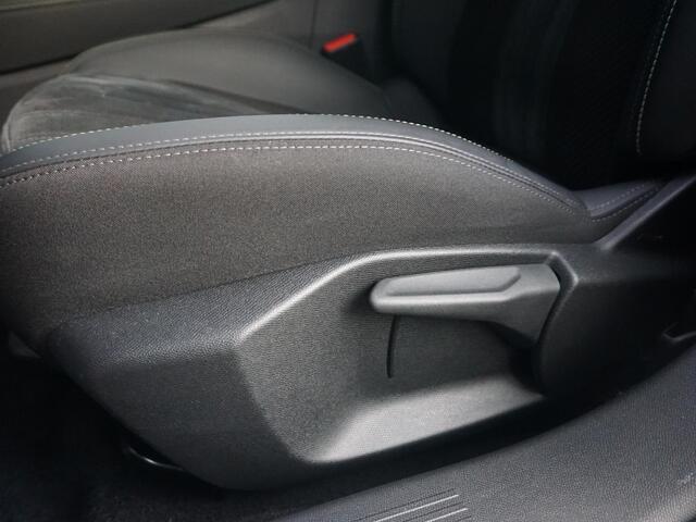 Peugeot 408 1.2 Hybrid 136 e-DCS6 GT