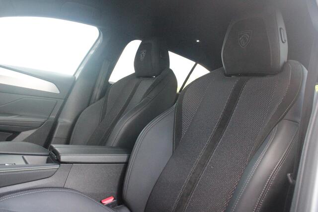 Peugeot 408 1.2 Hybrid 145PK AUTOMAAT GT | 360° CAMERA | DODEHOEK DETECTIE | KEYLESS ENTRY/START | ADAPTIVE CRUISE CONTROL | NAVIGATIE | DRAADLOZE APPLE CARPLAY/ANDROID AUTO | PARKEERSENSOREN VOOR + ACHTER | LED MATRIX KOPLAMPEN | 19" LICHTMETALEN VELGEN | ELEKTRISCH