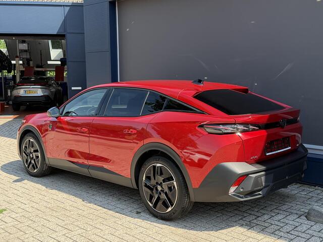 Peugeot 408 1.2 Hybrid 145 PK Automaat GT | Automaat Hybride | Luxe Alcantara & Leder Interieur met Massage | Navigatie | Full LED Verlichting | Keyless Entry | Elektrische Kofferklep | 360 Graden Camera | Dode Hoek Signalering | Stuurwielverwarming | 19" Lichtmetal