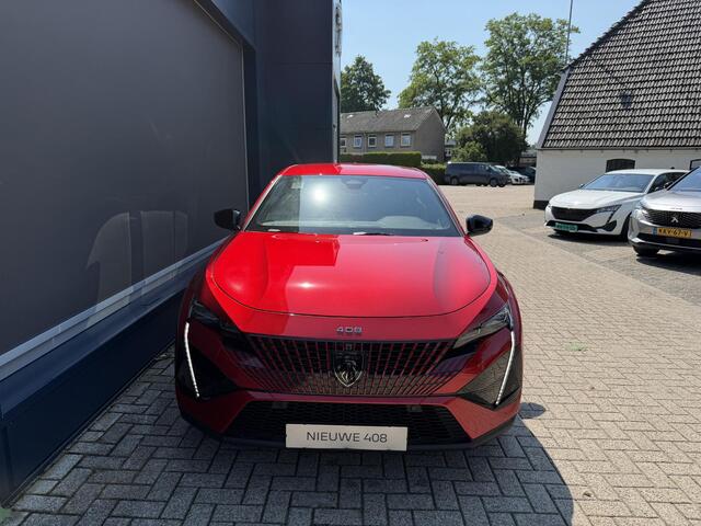 Peugeot 408 1.2 Hybrid 145 PK Automaat GT | Automaat Hybride | Luxe Alcantara & Leder Interieur met Massage | Navigatie | Full LED Verlichting | Keyless Entry | Elektrische Kofferklep | 360 Graden Camera | Dode Hoek Signalering | Stuurwielverwarming | 19" Lichtmetal