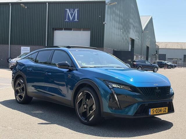 Peugeot 408 1.6 HYbrid GT 225 EAT8 First Edition FULL OPTION!| PANO| FOCAL AUDIO| MEMORY STOEL| 360 CAMERA| ADAPTIVE CRUISE CONTROL| STOEL + STUURVERWARMING| ELEKTRISCHE ACHTERKLEP| RIJKLAAR GELEVERD INCL. 12 MND BOVAG GARANTIE
